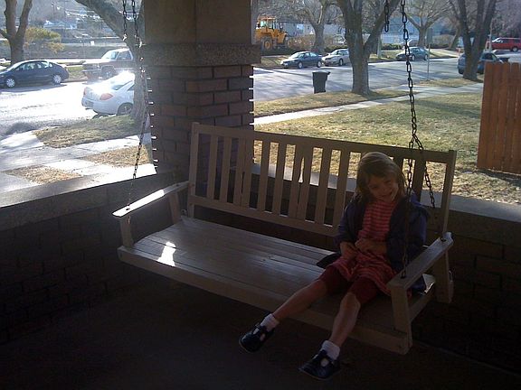 Heavy-duty porch swing