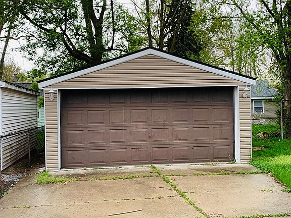 2nd image of 2508 Bannister St