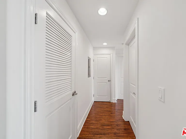 1050 S Holt Ave #404 — Photo 7