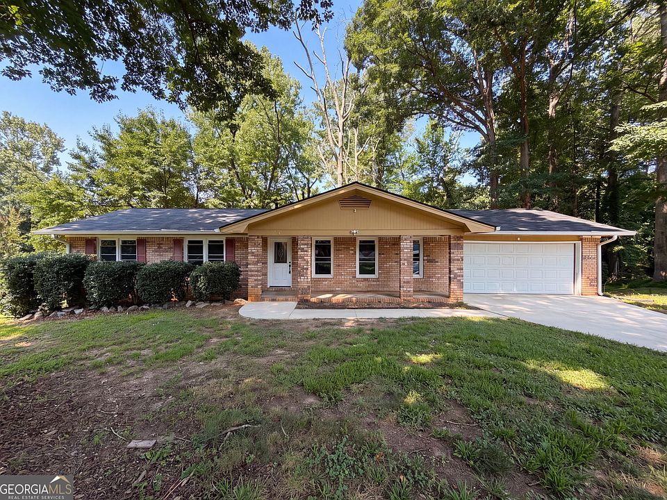 1st image of 1653 E Kellogg Cir