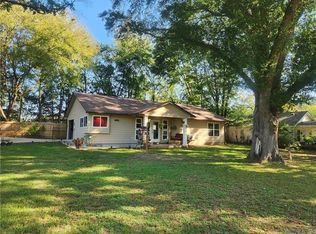 110 E Walker St, Ozark, AR 72949