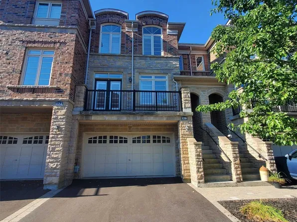 120 Chapman Ct, Aurora, ON L4G 0E2