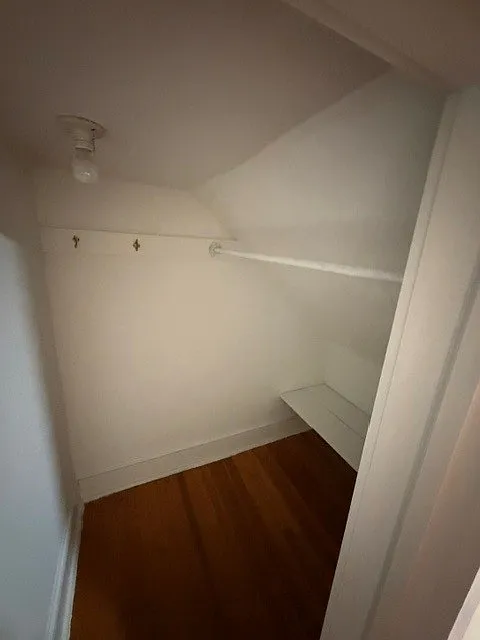 3 bed, 1.5 bath, 1500 sqft, $2,700 — Photo 4
