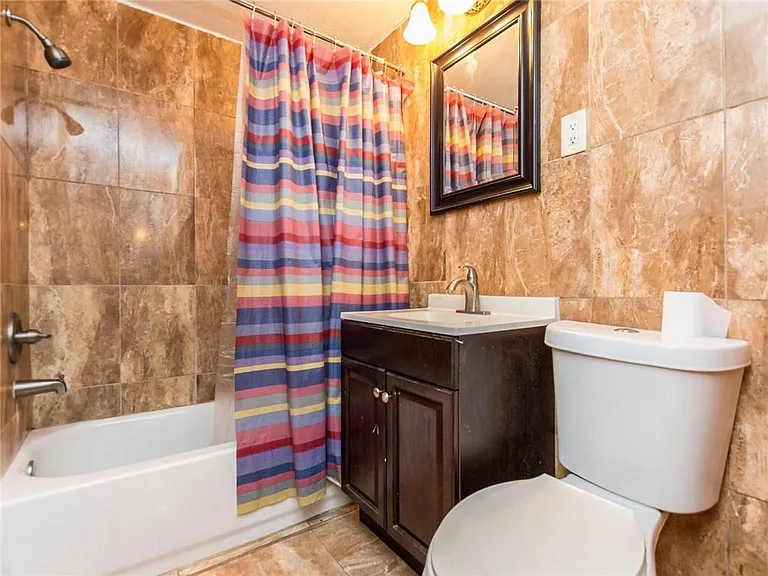 204 NW 28th Ave #1 — Photo 5