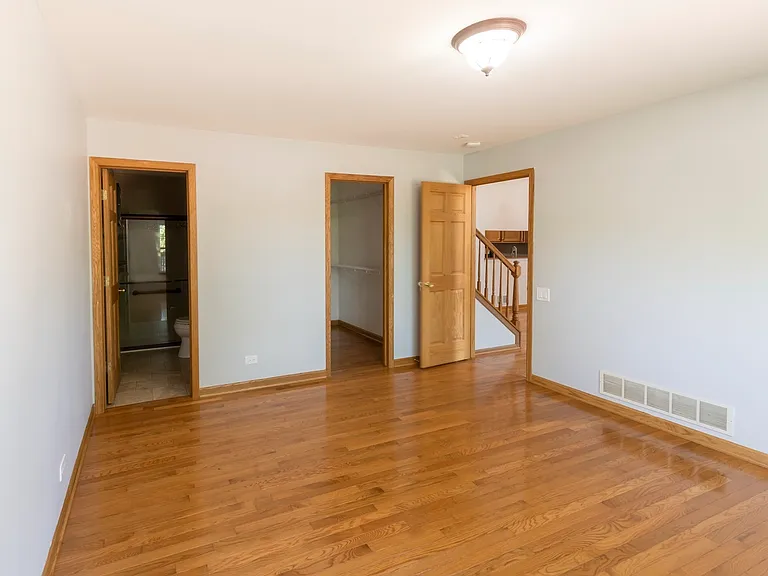 754 Savannah Ln — Photo 9