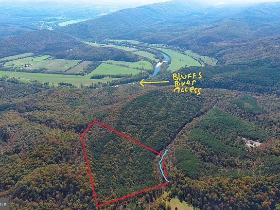 2nd image of 81 Bluffs On The Potomac