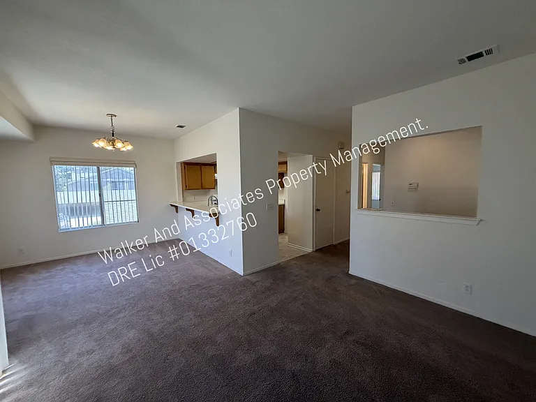 122 Goodwin Rd #1 — Photo 7