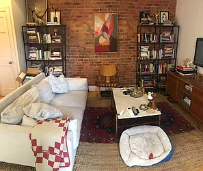 Rented by Alexander Bilu, LREB