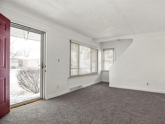 2nd image of 24868 Grove Ave
