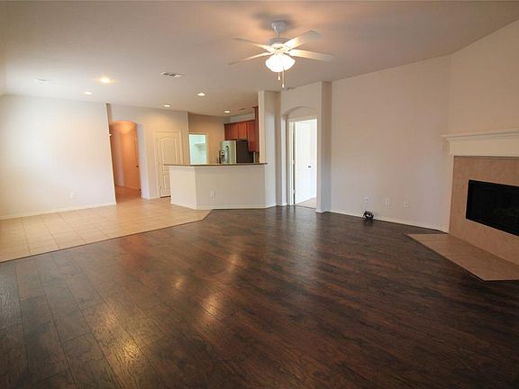 2nd image of 1405 Danielle Creek Dr