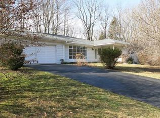 10 Caroll Dr, Suffern, NY 10901