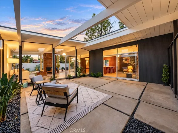 842 E Glendale Ave, Orange, CA 92865