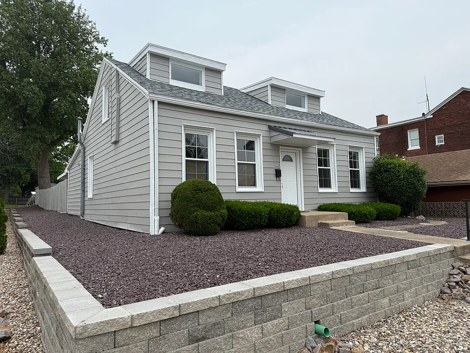 226 N 12th St