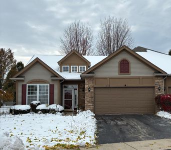 818 Pentwater Ln, Schererville, IN, 46375
