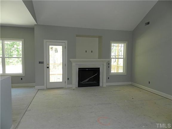 5th image of 238 Hazelnut Ln