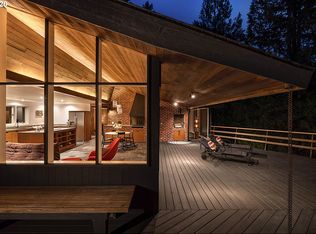 9420 SW Malcolm Glen St, Portland, OR 97225