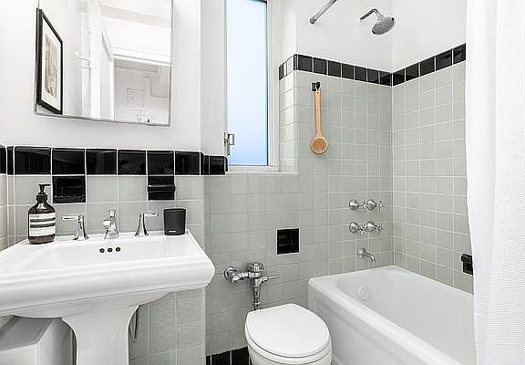 5th image of 200 W 20th St APT 714