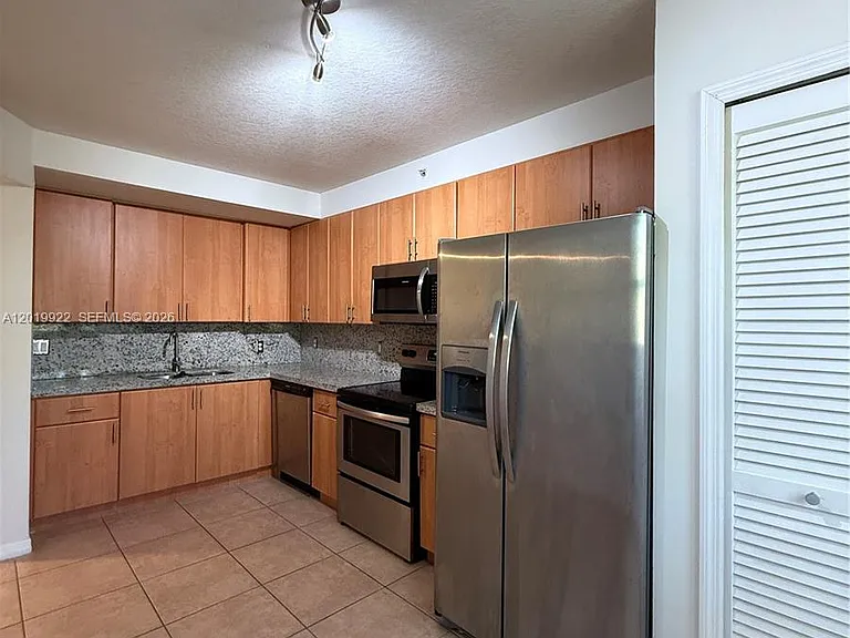 22731 SW 88th Pl #205 — Photo 7