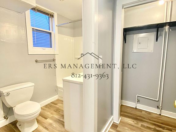 5th image of 703 SE 1st St #A