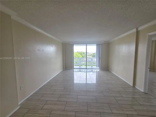 15600 NW 7th Ave APT 511, Miami, FL 33169