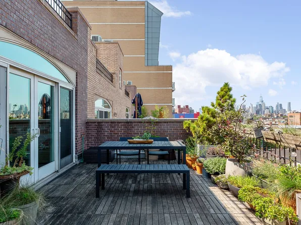 316 2nd Street image 1 of 11