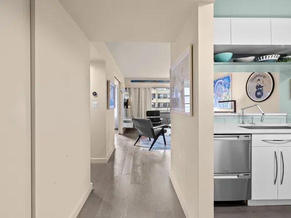 1401 17th St NW APT 705, Washington, DC 20036