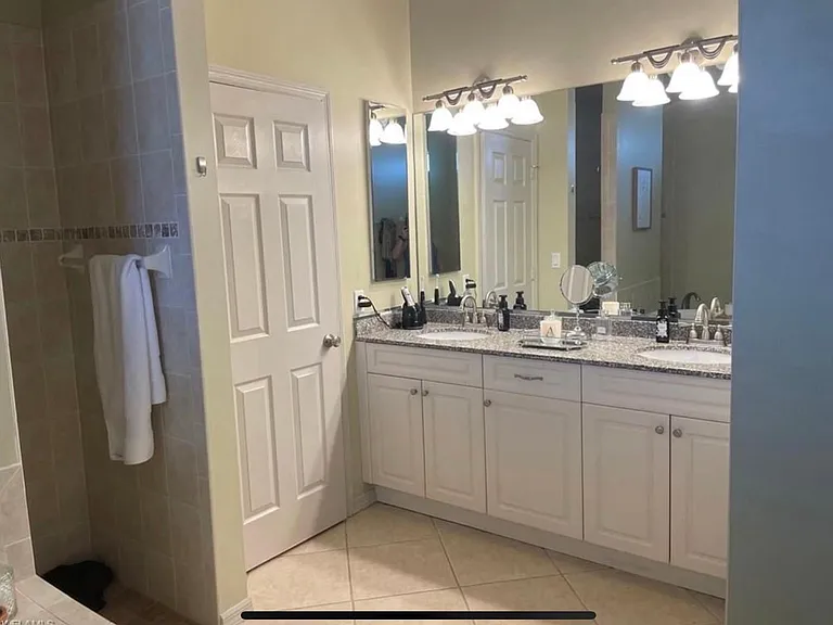 627 SW 47th Ter #627 — Photo 10