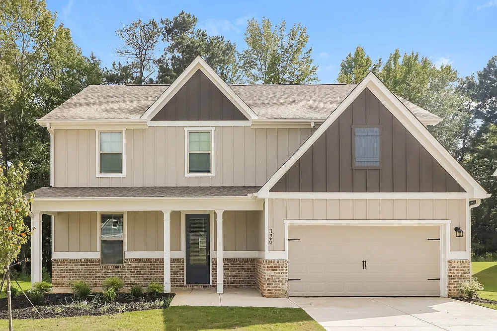 5 bed, 2.5 bath, 2623 sqft, $2,495 — Photo 1