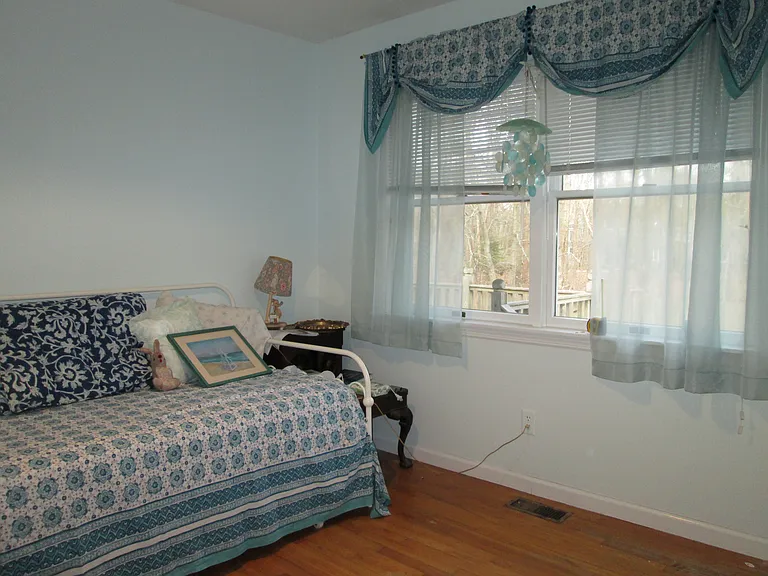 3 Locust Dr — Photo 7