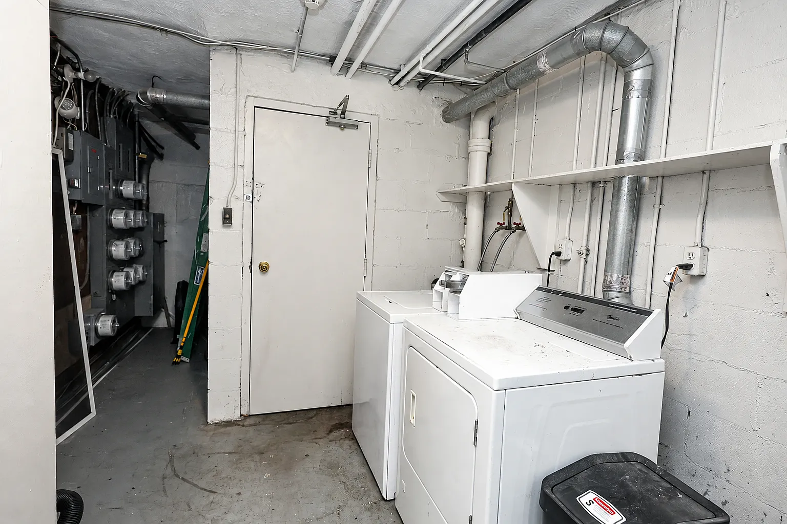 Studio, $1,800 — Photo 4