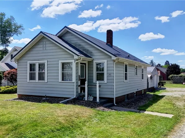 240 7th St NW, Strasburg, OH 44680