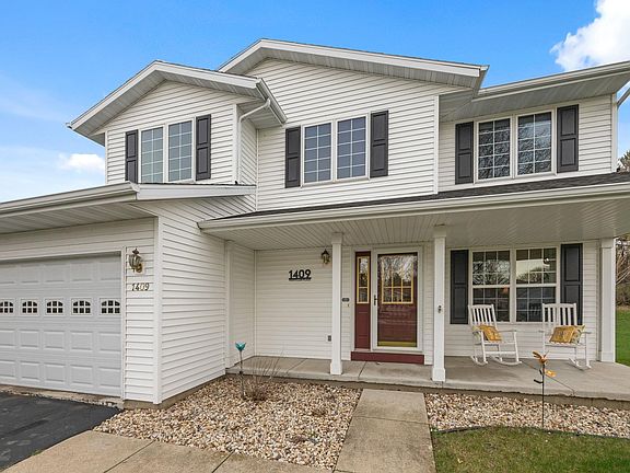 3rd image of 1409 Montclair Pl