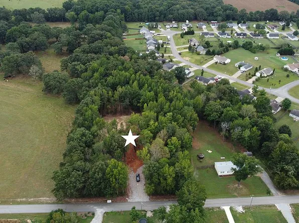 750 Rolan Gooch Rd, Toney, AL 35773