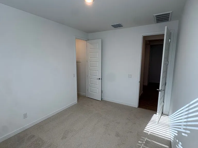 19214 W Marissa Dr — Photo 7