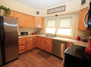 2021 E Marion St, Milwaukee, WI 53211