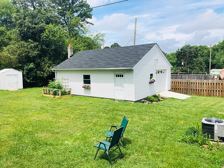 5003 Regent Rd — Photo 2