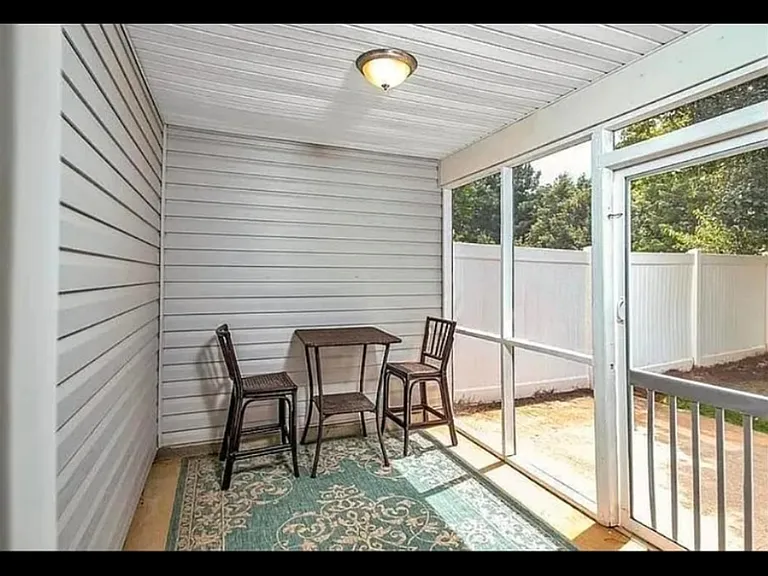 Sky Ridge Way — Photo 2