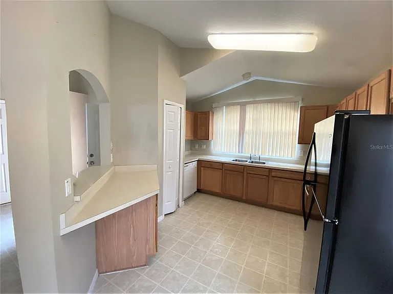 418 Ashley Pl — Photo 8