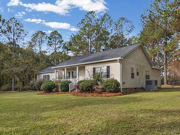4th image of 2537 Sumner Rd