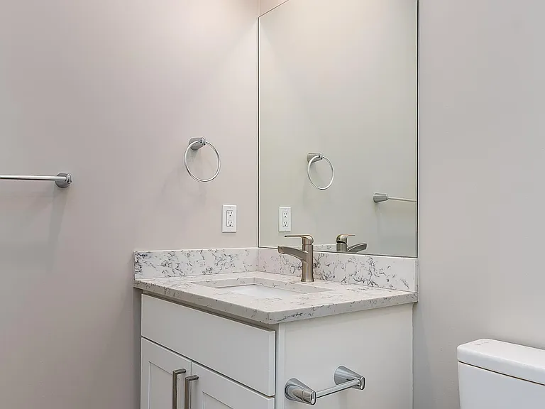 1425 S Jackson St #3 — Photo 11