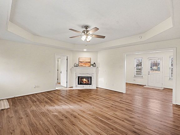 5th image of 2628 Galahad Dr