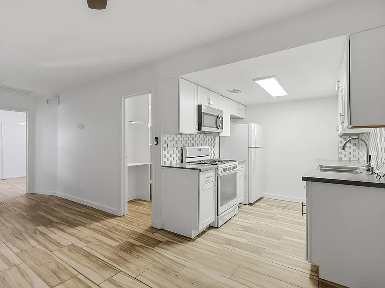 441 N Lamb Blvd #C — Photo 4