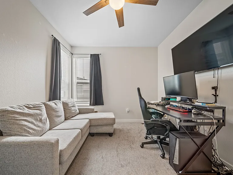 Bedroom - Second floor
