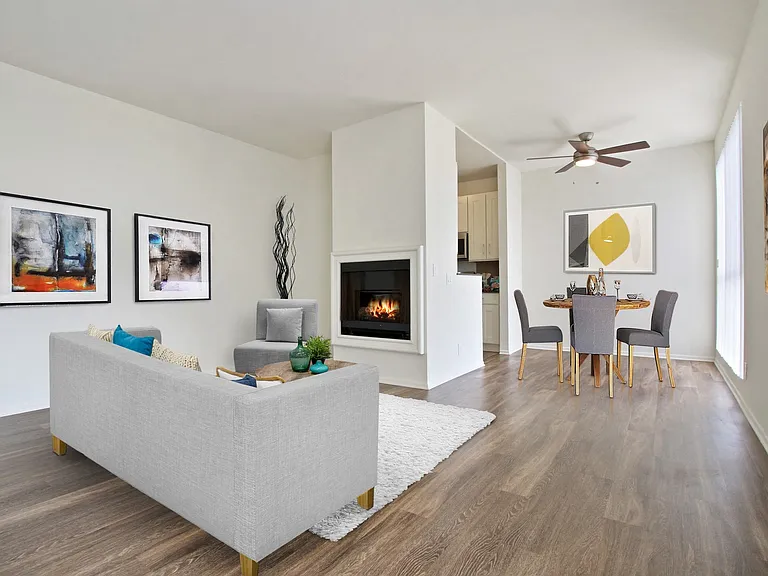 Park Overland Apartments — Photo 6