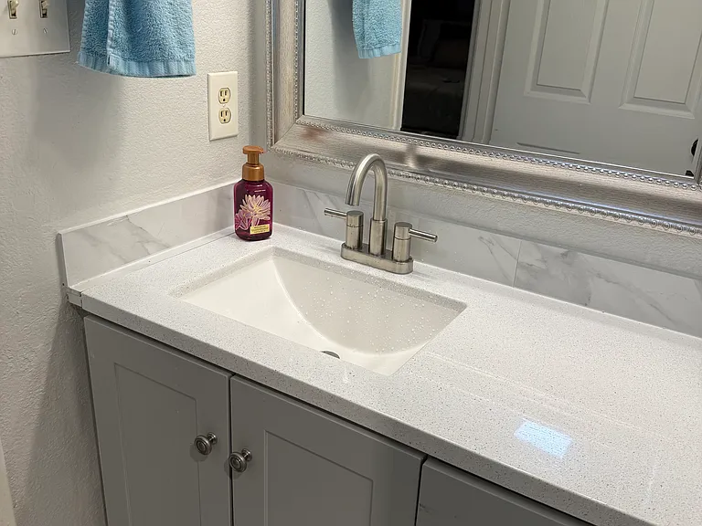 2430 Lakeview Cir — Photo 15