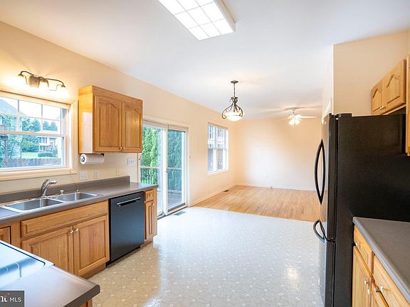 3rd image of 1460 Blue Course Dr APT 25