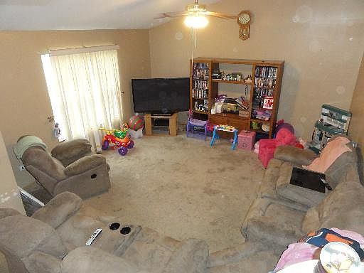 3rd image of 16522 Siegel Dr