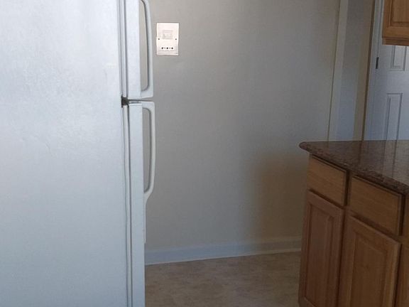 3rd image of 8711 107th St APT 3F