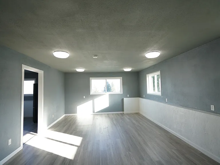 10730 Myers Way S #2 — Photo 24