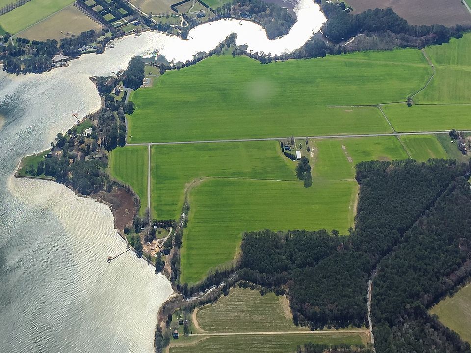 Waterfront access - 2 places